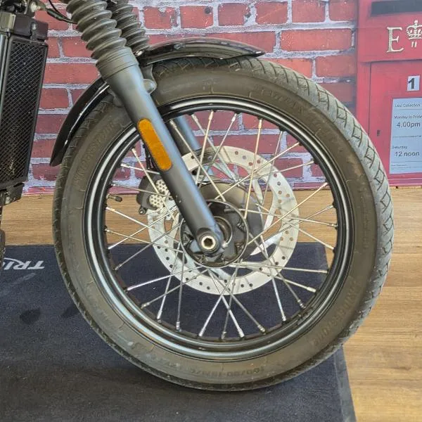 SCRAMBLER 900