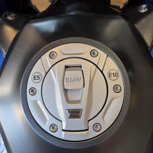 F 900 XR