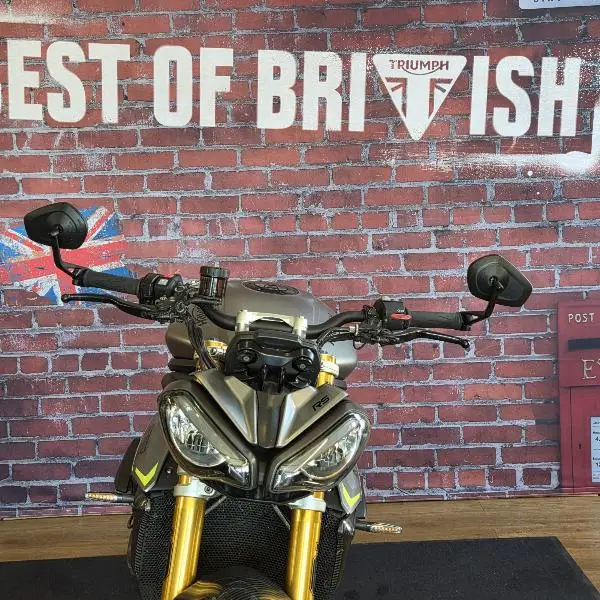 SPEED TRIPLE 1200 RS