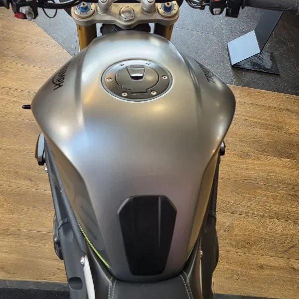 SPEED TRIPLE 1200 RS