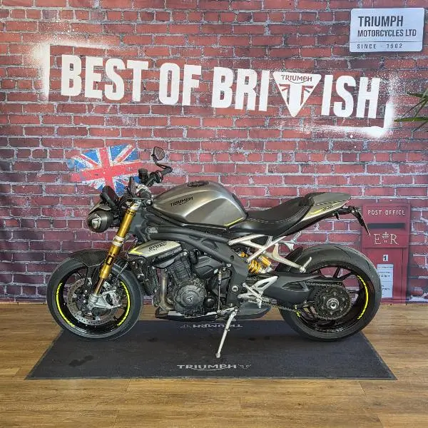 SPEED TRIPLE 1200 RS