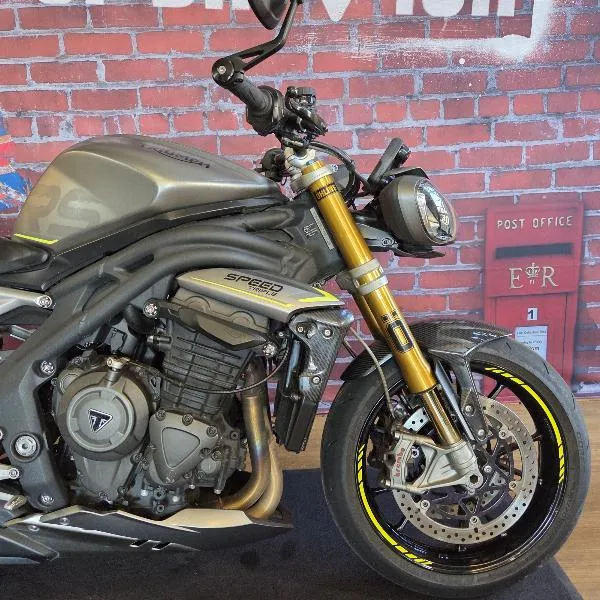 SPEED TRIPLE 1200 RS