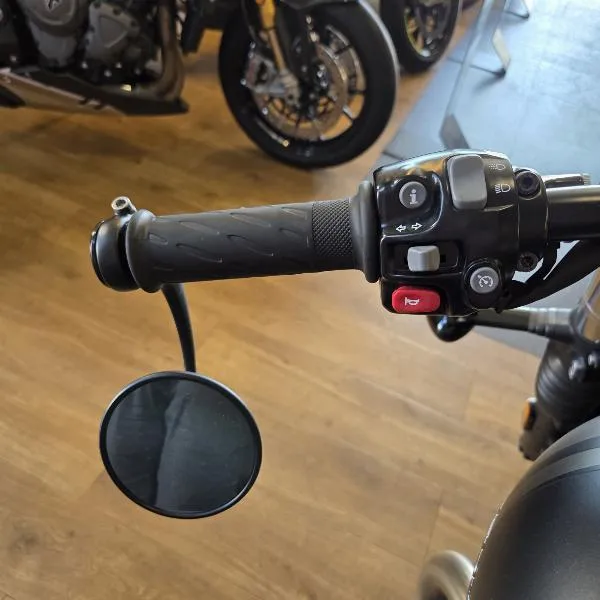 Bonneville Bobber 1200