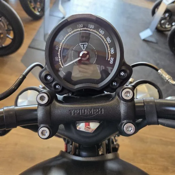 Bonneville Bobber 1200