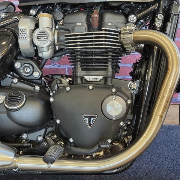 Bonneville Bobber 1200