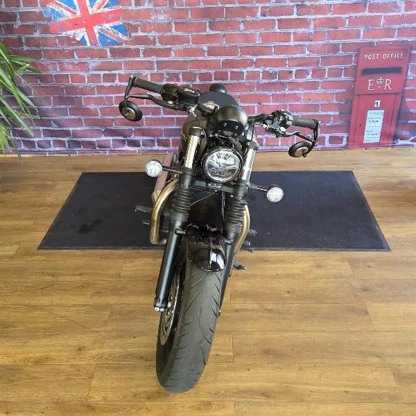 Bonneville Bobber 1200