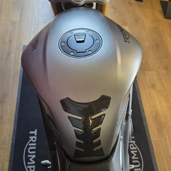 SPEED TRIPLE 1200 RS