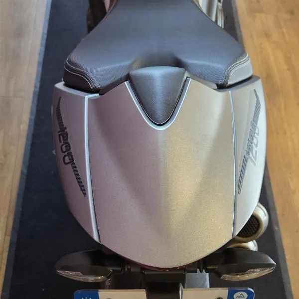 SPEED TRIPLE 1200 RS