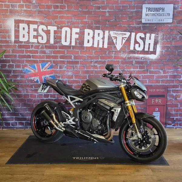 SPEED TRIPLE 1200 RS