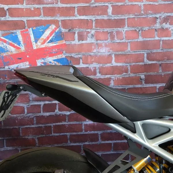SPEED TRIPLE 1200 RS