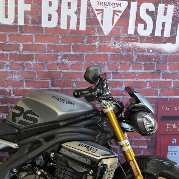 SPEED TRIPLE 1200 RS