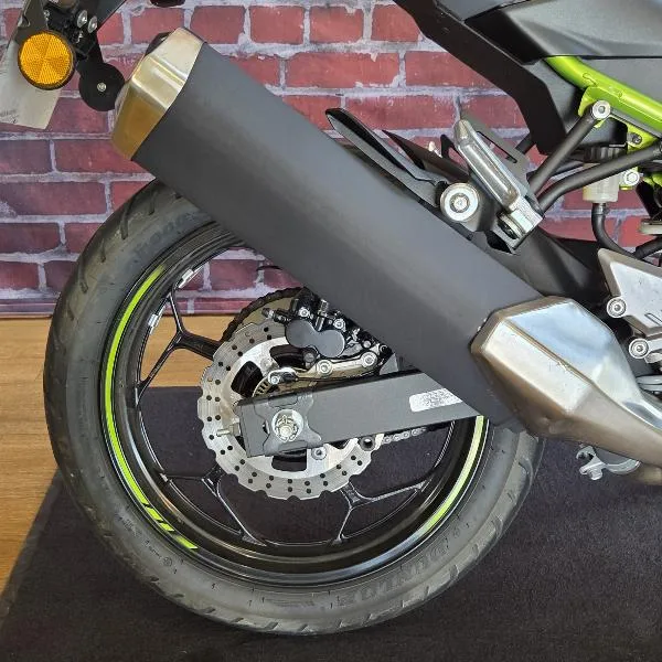 Z125