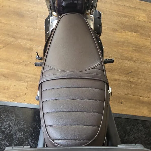 Bonneville T120 Black
