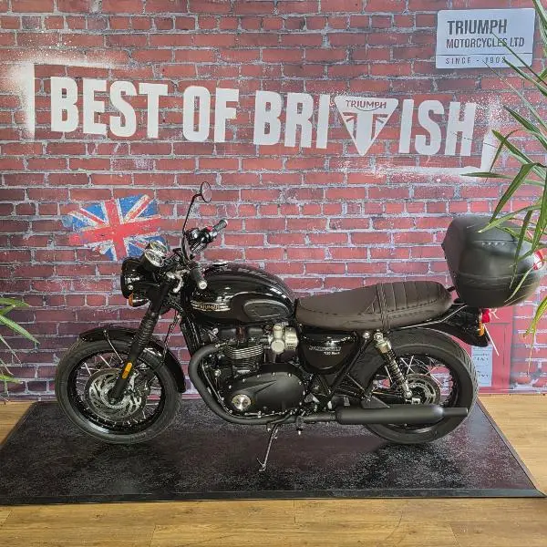 Bonneville T120 Black