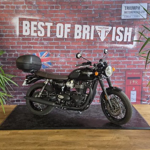 Bonneville T120 Black