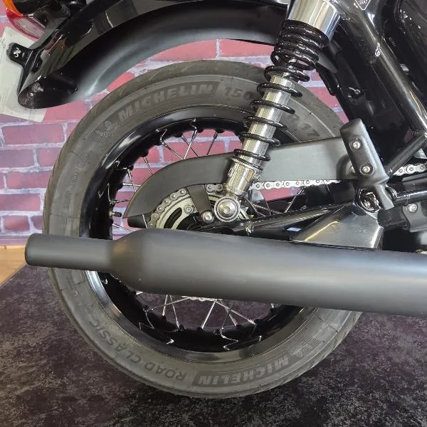 Bonneville T120 Black
