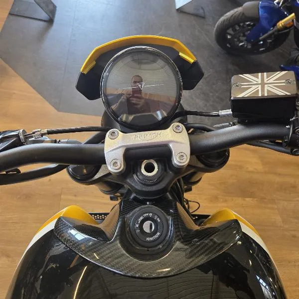 TRIDENT 660