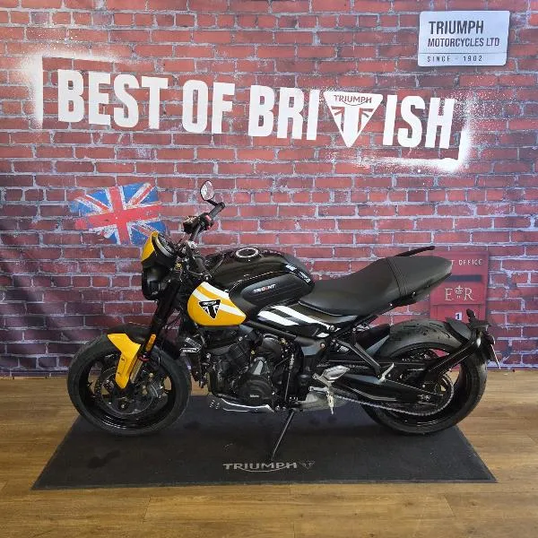 TRIDENT 660