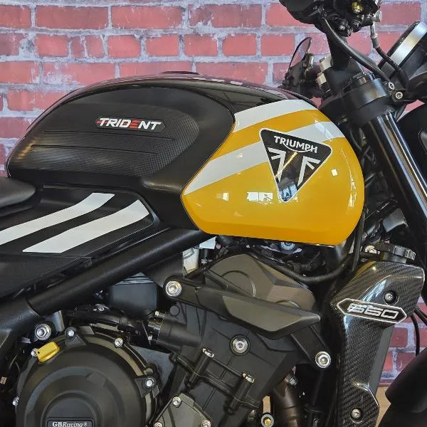 TRIDENT 660