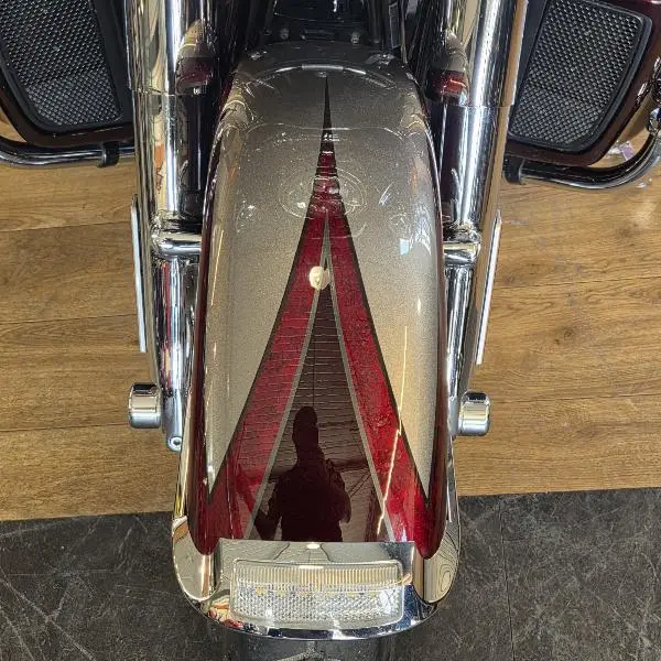 TOURING ELECTRA GLIDE 1800 LIMITED CVO