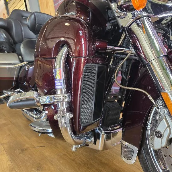 TOURING ELECTRA GLIDE 1800 LIMITED CVO