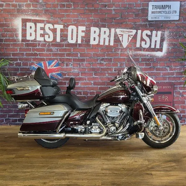 TOURING ELECTRA GLIDE 1800 LIMITED CVO