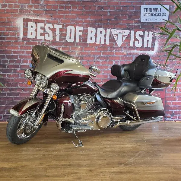 TOURING ELECTRA GLIDE 1800 LIMITED CVO
