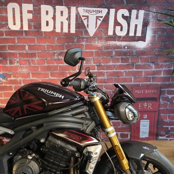 SPEED TRIPLE 1200 RS