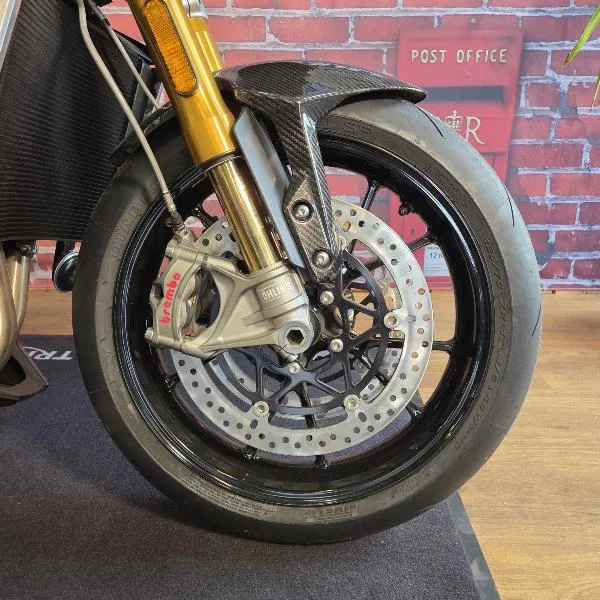 SPEED TRIPLE 1200 RS