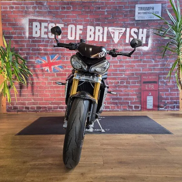 SPEED TRIPLE 1200 RS