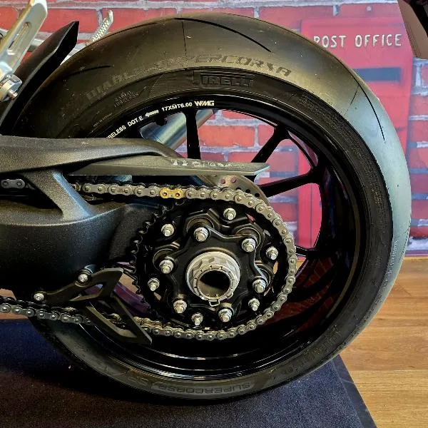 SPEED TRIPLE 1200 RS