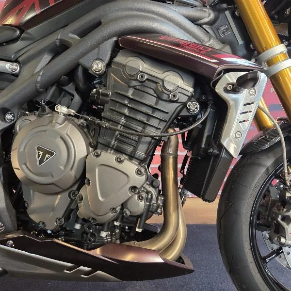 SPEED TRIPLE 1200 RS