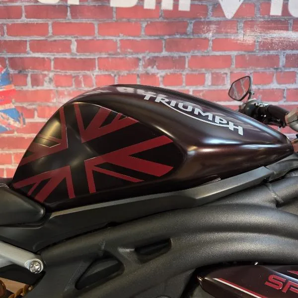 SPEED TRIPLE 1200 RS