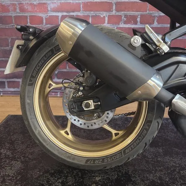 TRIDENT 800