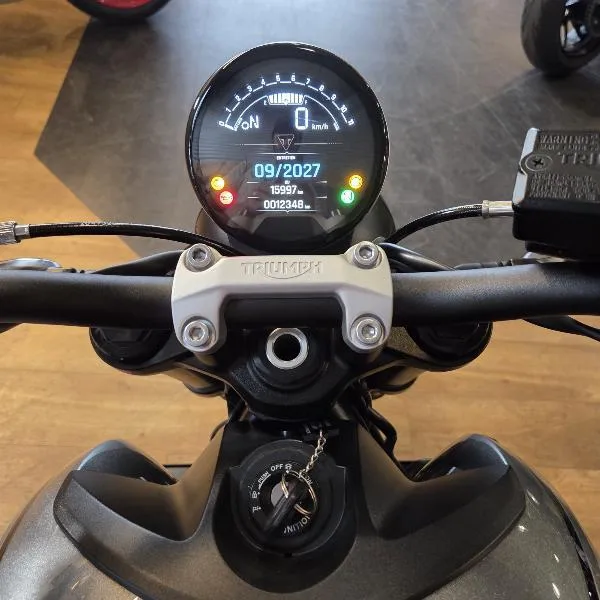 TRIDENT 660