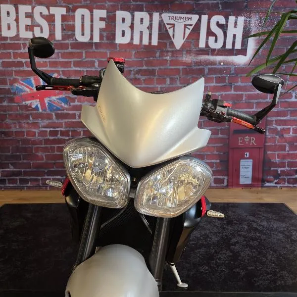 STREET TRIPLE 675 RX