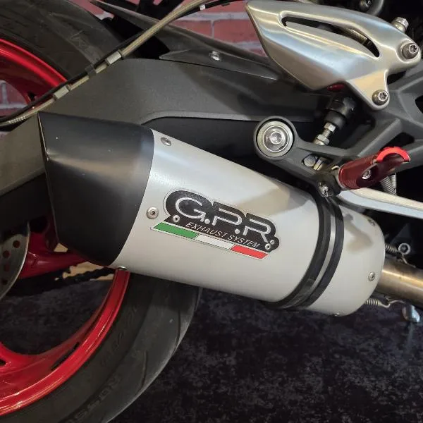 STREET TRIPLE 675 RX