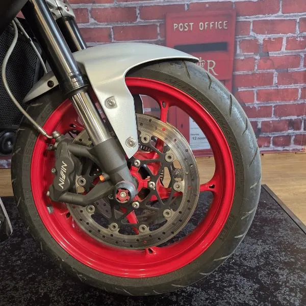 STREET TRIPLE 675 RX