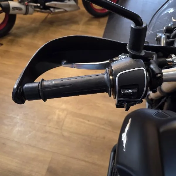 V85 TT TRAVEL PACK 850
