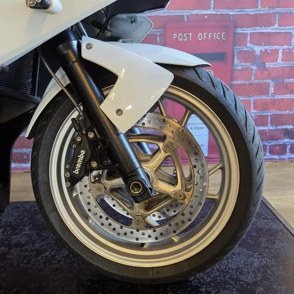 F 800 GT 47.5CV