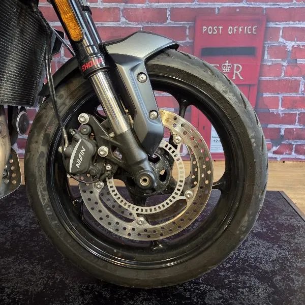 TRIDENT 660