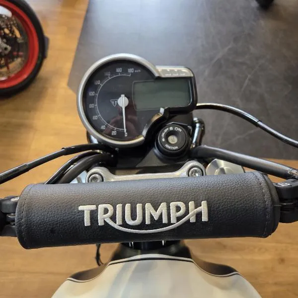 Scrambler 400 X