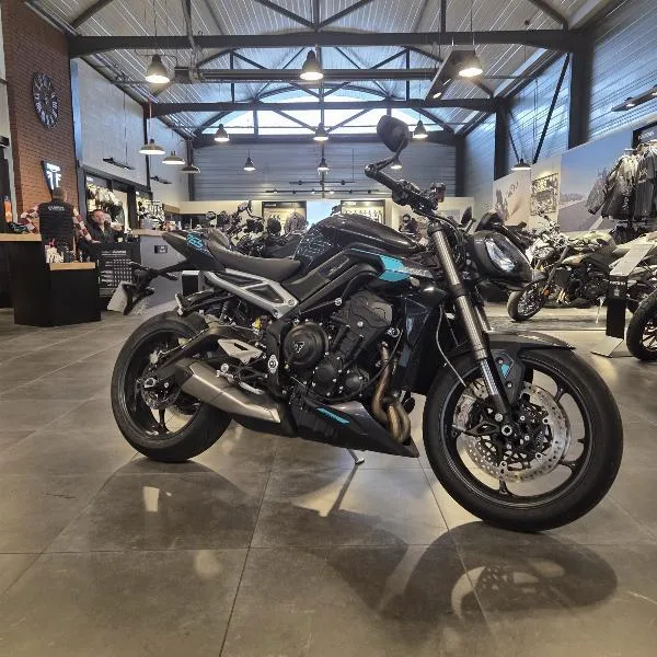 STREET TRIPLE 765 RS