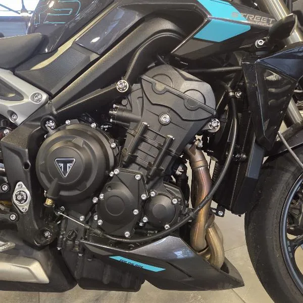 STREET TRIPLE 765 RS