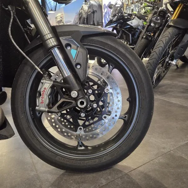 STREET TRIPLE 765 RS