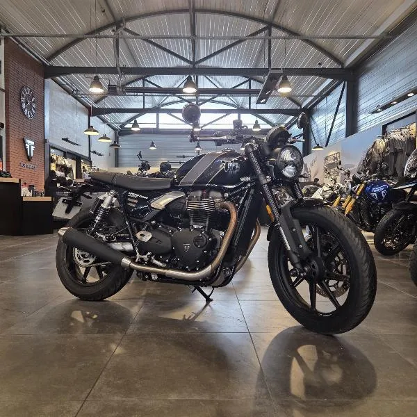 SPEED TWIN 900 2025