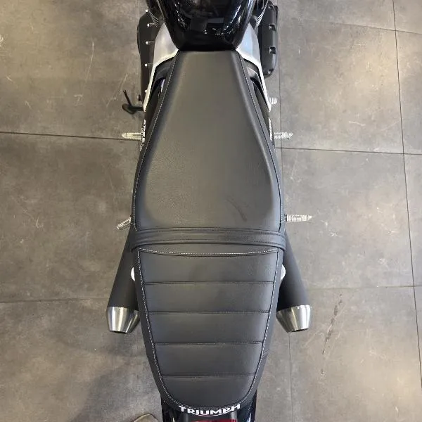 SPEED TWIN 900