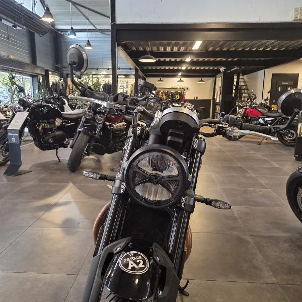 SPEED TWIN 900