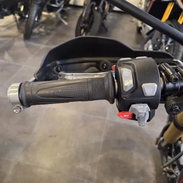 SCRAMBLER 1200 XE