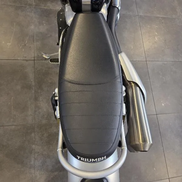 SCRAMBLER 1200 XE